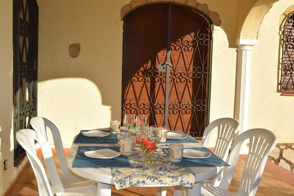 Villa Los Inkas Miami Playa 0*,  Spain